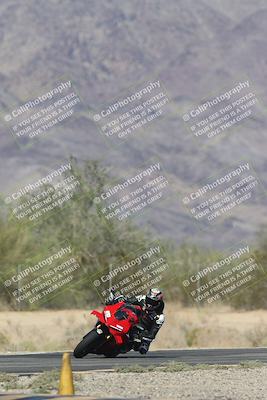 media/Oct-30-2025-Racers Edge (Thu) [[dabbdaf680]]/3-B Group/Session 5 (Turn 6)/